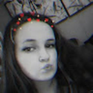 Meet your Posher, Emilee